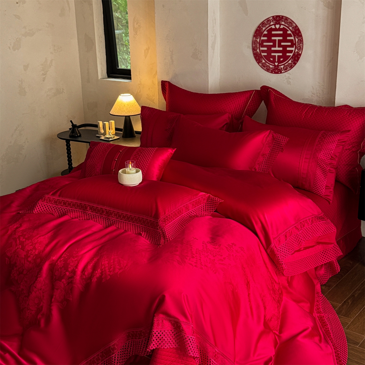 91家纺网 家纺一手货源 找家纺 （总）佳汐蓝家纺 2025新款100支贡缎提花全棉刺绣婚庆四件套-繁花佩影