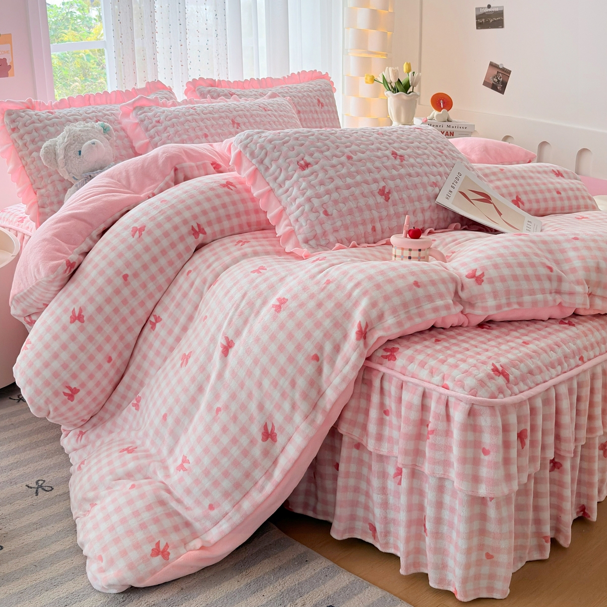 91家纺网 家纺一手货源 找家纺 （总）铠畅家纺 2025新款牛奶绒夹棉床盖床裙四件套