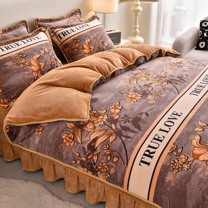 91家纺网 家纺一手货源 找家纺 绒宴2025新230克特厚款印花牛奶绒被套法莱绒金貂被套单件 绮梦园