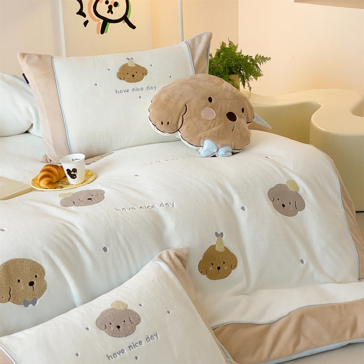 91家纺网 家纺一手货源 找家纺 （总）馨蕊 2025新款意大利进口煦暖绒高精密刺绣贴布绣秋冬轻奢煦暖绒四件套-绒卡通 会员-10【券后控价288/318/338】