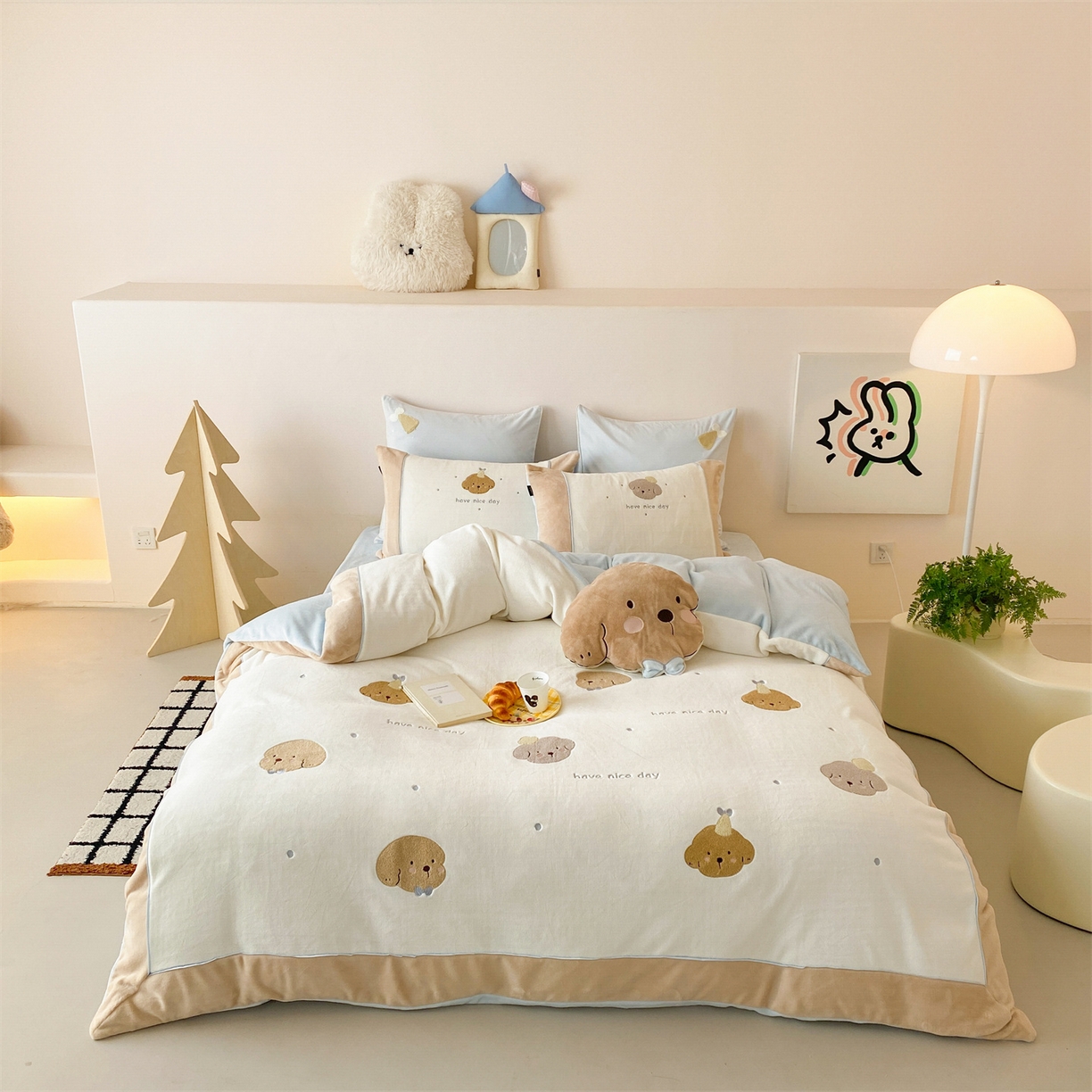 91家纺网 家纺一手货源 找家纺 馨蕊 2025新款意大利进口煦暖绒高精密刺绣贴布绣秋冬轻奢煦暖绒四件套-绒卡通 会员-10【券后控价288/318/338】 绒卡通-奶糖