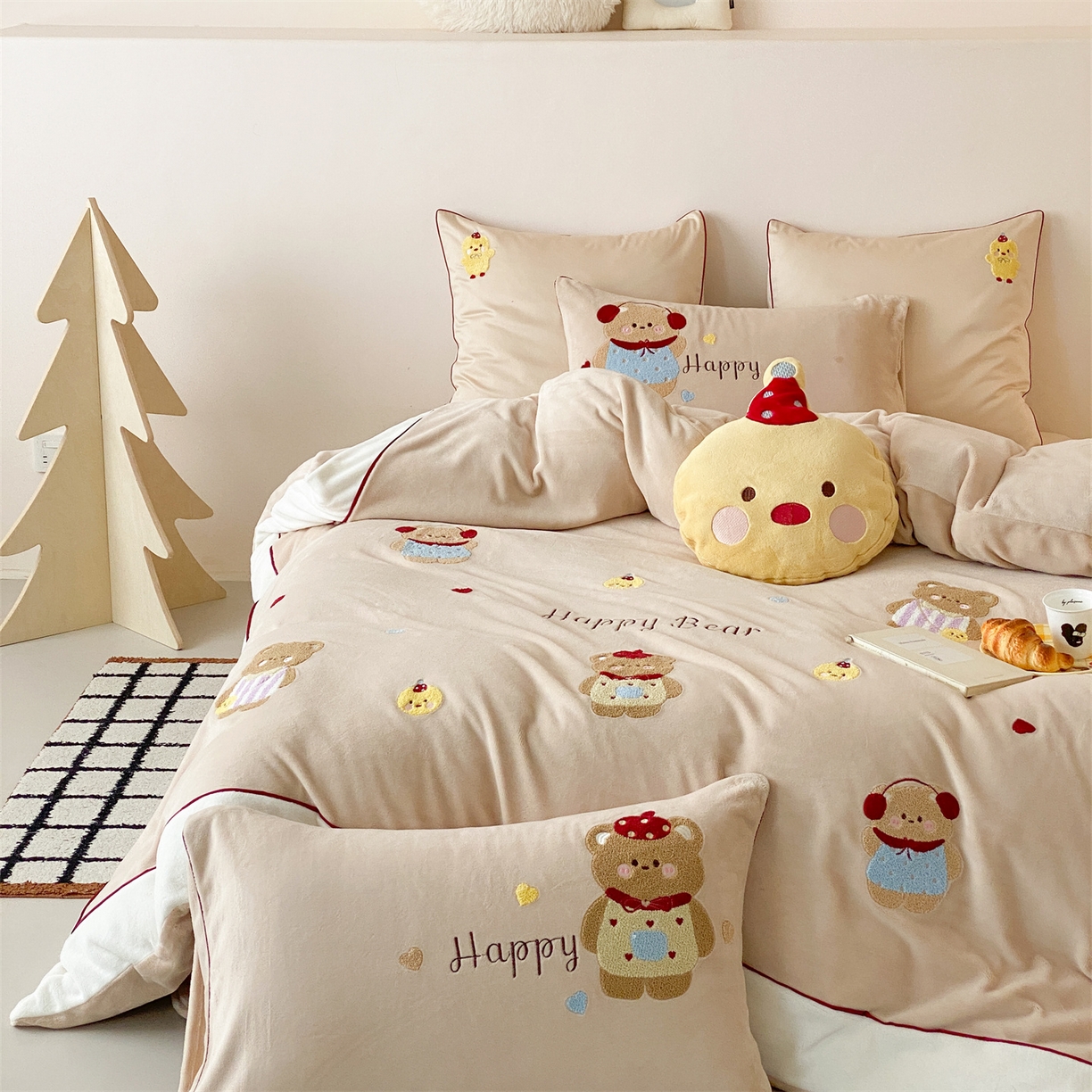 91家纺网 家纺一手货源 找家纺 馨蕊 2025新款意大利进口煦暖绒高精密刺绣贴布绣秋冬轻奢煦暖绒四件套-绒卡通 会员-10【券后控价288/318/338】 绒卡通-奶油泡芙