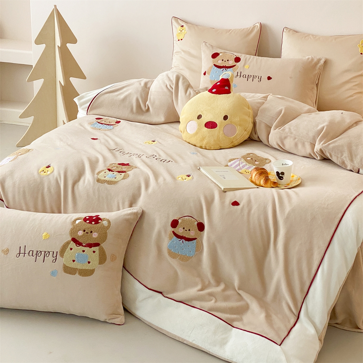 91家纺网 家纺一手货源 找家纺 馨蕊 2025新款意大利进口煦暖绒高精密刺绣贴布绣秋冬轻奢煦暖绒四件套-绒卡通 会员-10【券后控价288/318/338】 绒卡通-奶油泡芙