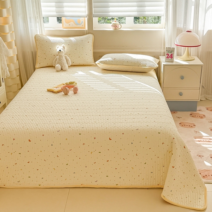 91家纺网 家纺一手货源 找家纺 （总）雅萱家纺 2025新款全棉牛奶绒夹棉床盖系列