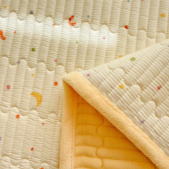 91家纺网 家纺一手货源 找家纺 （总）雅萱家纺 2025新款全棉牛奶绒夹棉床盖系列