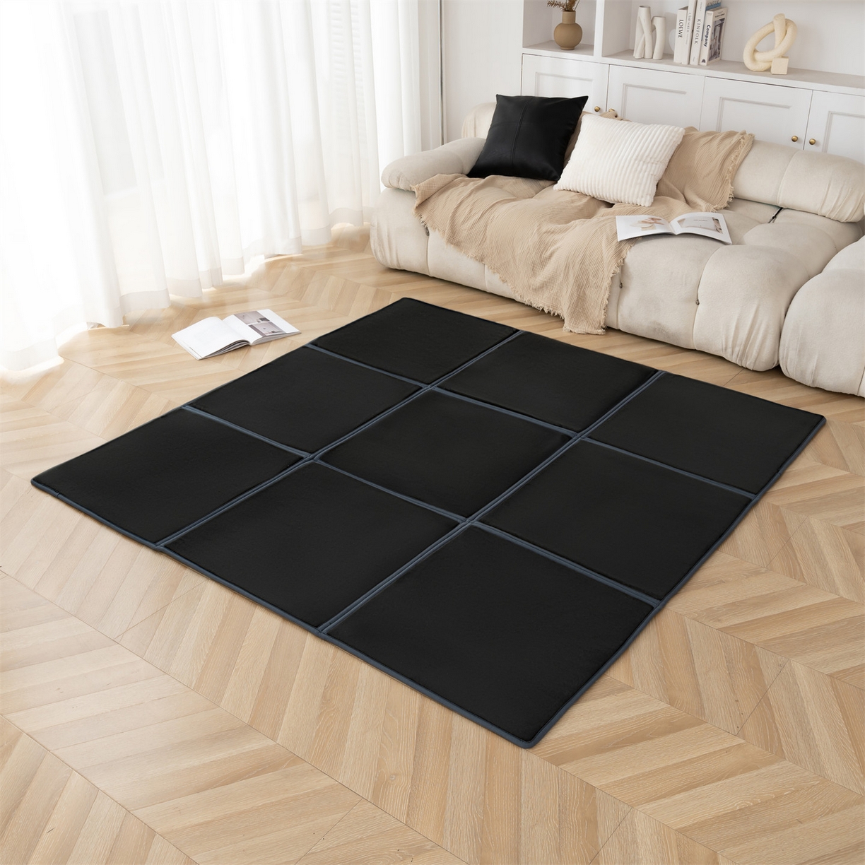 91家纺网 家纺一手货源 找家纺 新太阳蚊帐 2025新款云棉绒可折叠纯色地垫 墨黑色