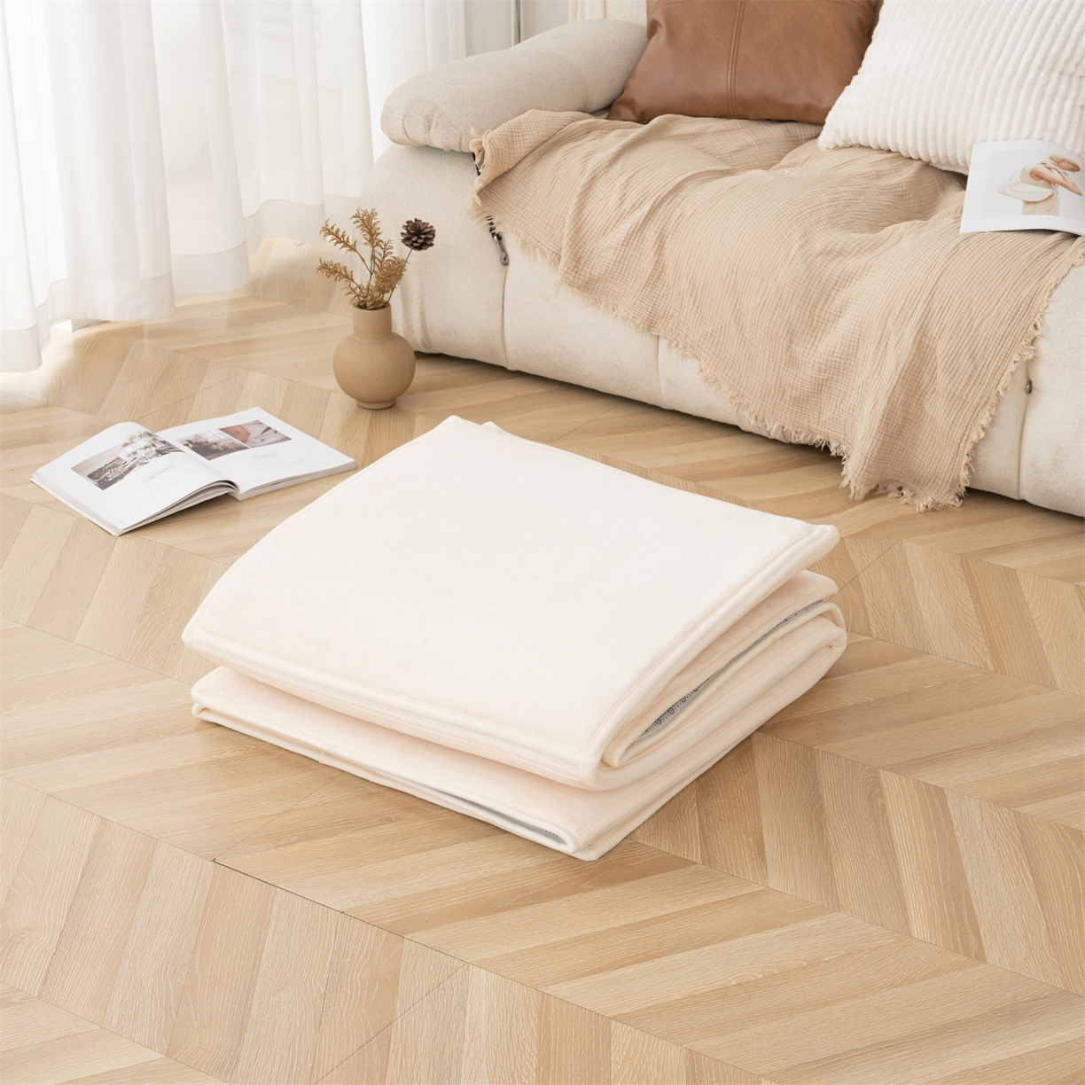 91家纺网 家纺一手货源 找家纺 新太阳蚊帐 2025新款云棉绒可折叠纯色地垫 米白色