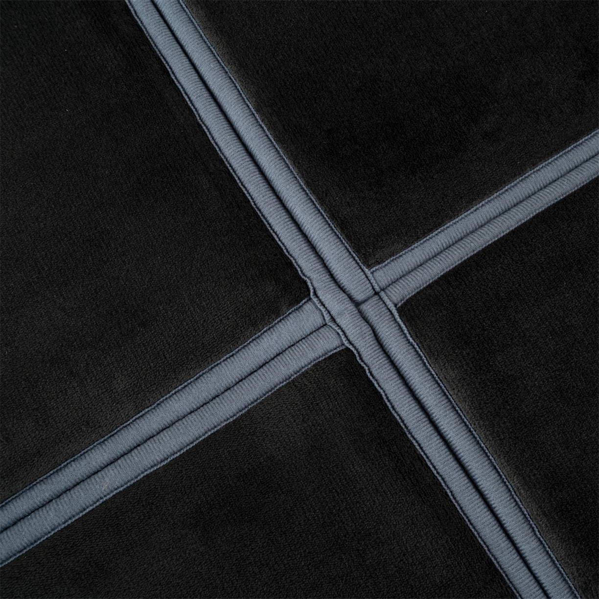 91家纺网 家纺一手货源 找家纺 新太阳蚊帐 2025新款云棉绒可折叠纯色地垫 墨黑色