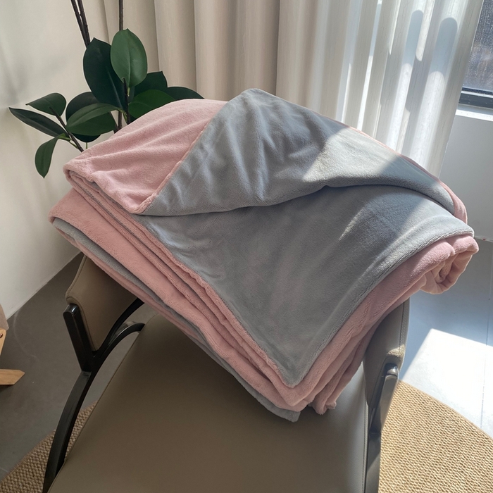 佳笠家居 2025年新款250g全消光牛奶绒单被套 粉拼灰