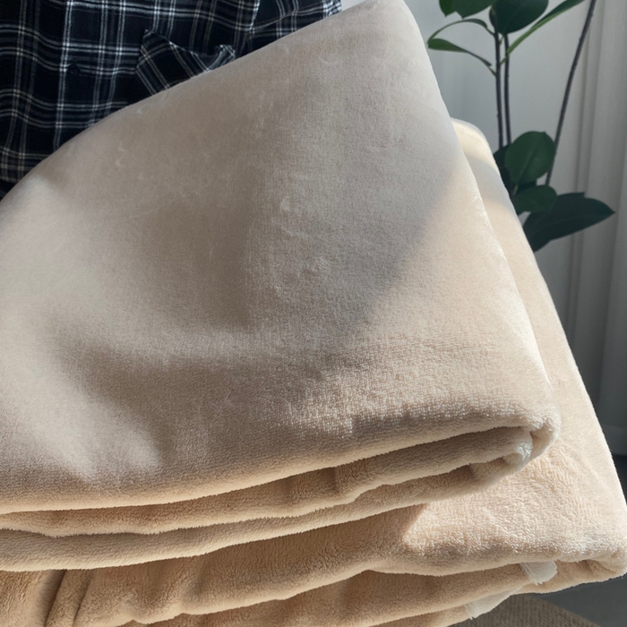 91家纺网 家纺一手货源 找家纺 佳笠家居 2025年新款250g全消光牛奶绒单被套 咖拼白