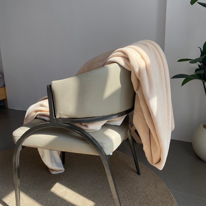 91家纺网 家纺一手货源 找家纺 佳笠家居 2025年新款250g全消光牛奶绒单被套 咖拼白