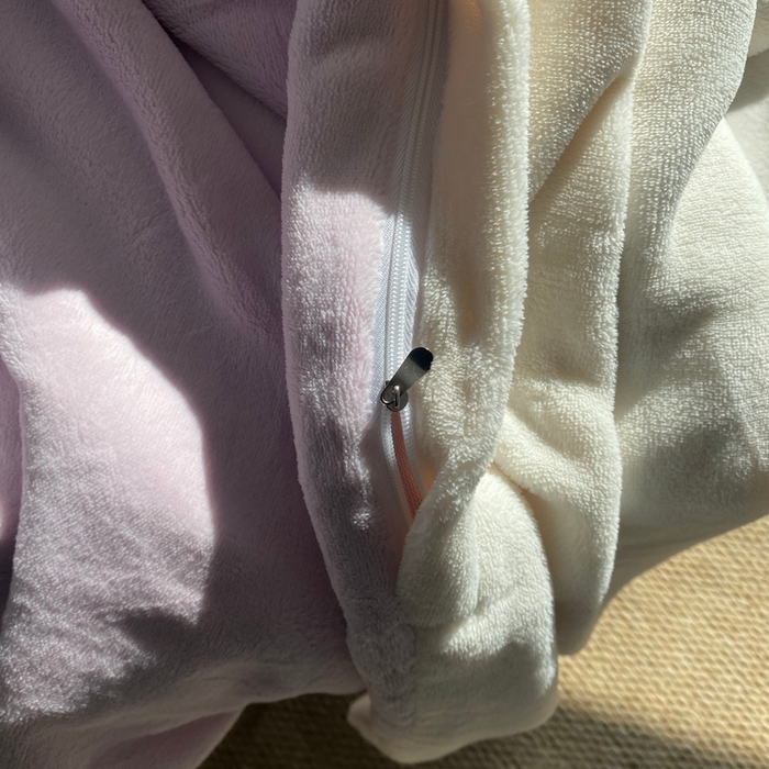 91家纺网 家纺一手货源 找家纺 佳笠家居 2025年新款250g全消光牛奶绒单被套 紫拼白