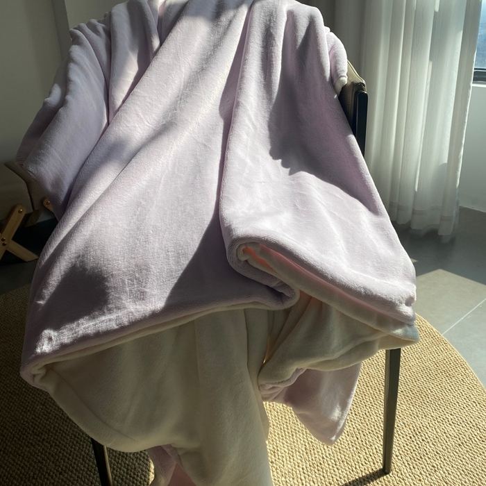 91家纺网 家纺一手货源 找家纺 佳笠家居 2025年新款250g全消光牛奶绒单被套 紫拼白