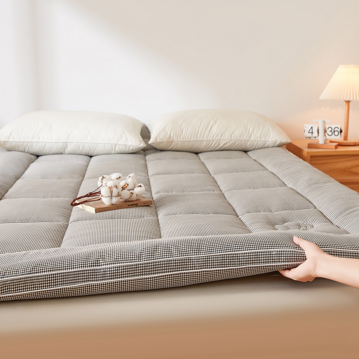 91家纺网 家纺一手货源 找家纺 魅图家纺 2025新款水洗棉新疆棉花床垫床褥-小格系列 小格-咖