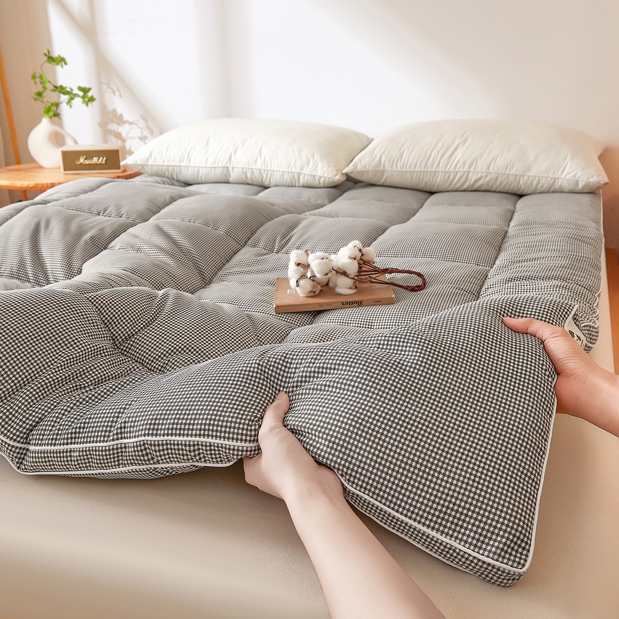 91家纺网 家纺一手货源 找家纺 魅图家纺 2025新款水洗棉新疆棉花床垫床褥-小格系列 小格-咖