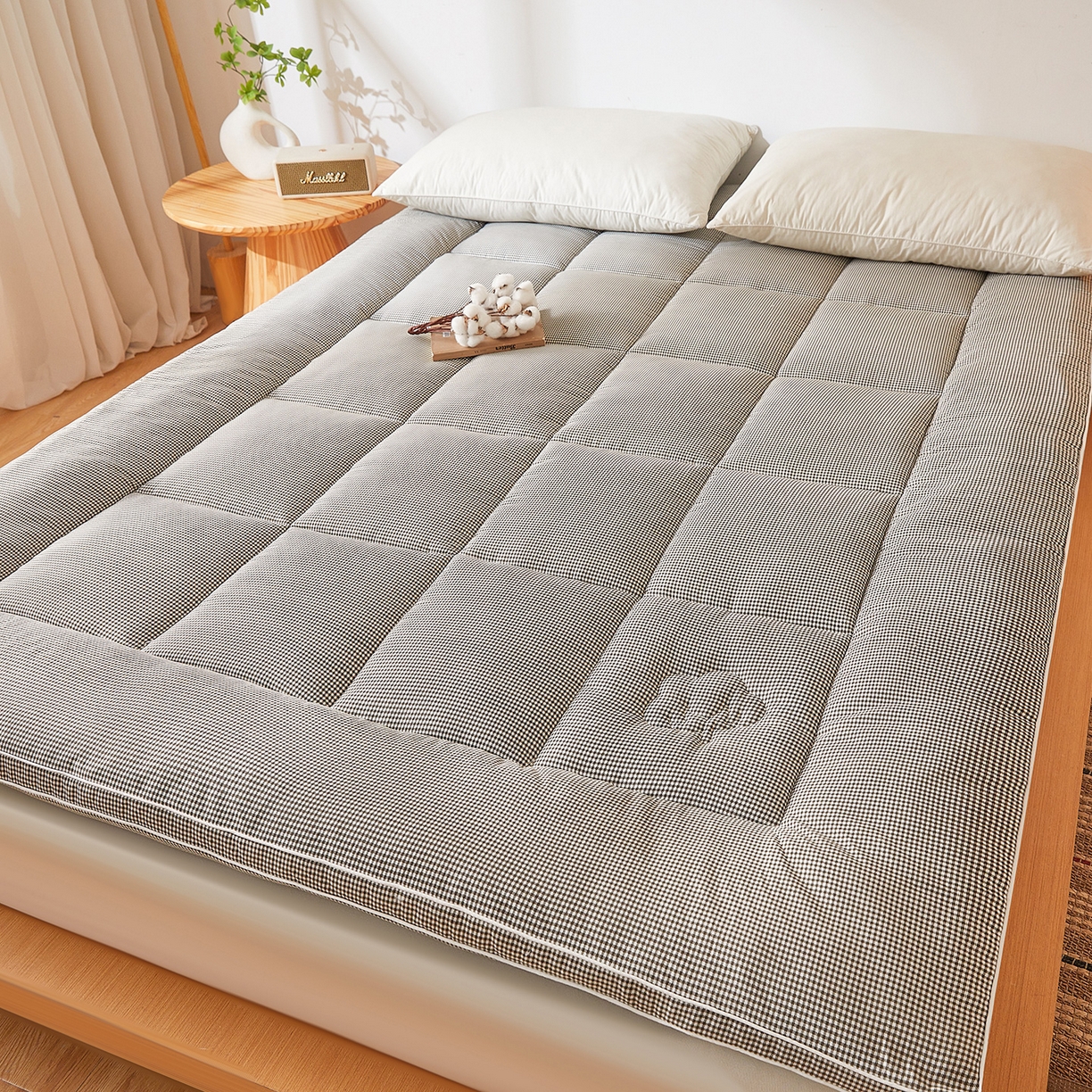 91家纺网 家纺一手货源 找家纺 魅图家纺 2025新款水洗棉新疆棉花床垫床褥-小格系列 小格-咖