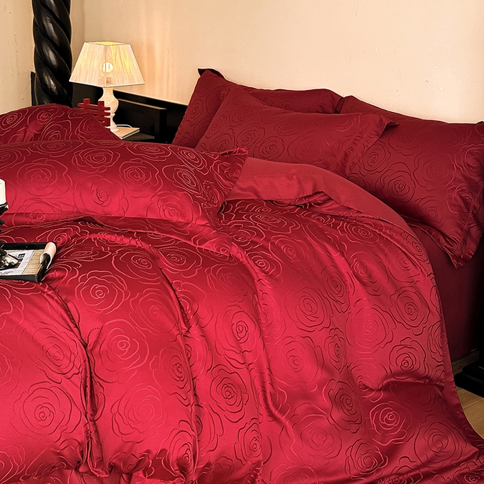 91家纺网 家纺一手货源 找家纺 置顶家纺 2025新款亲肤提花玫瑰婚庆四件套 玫瑰予你-安可拉红