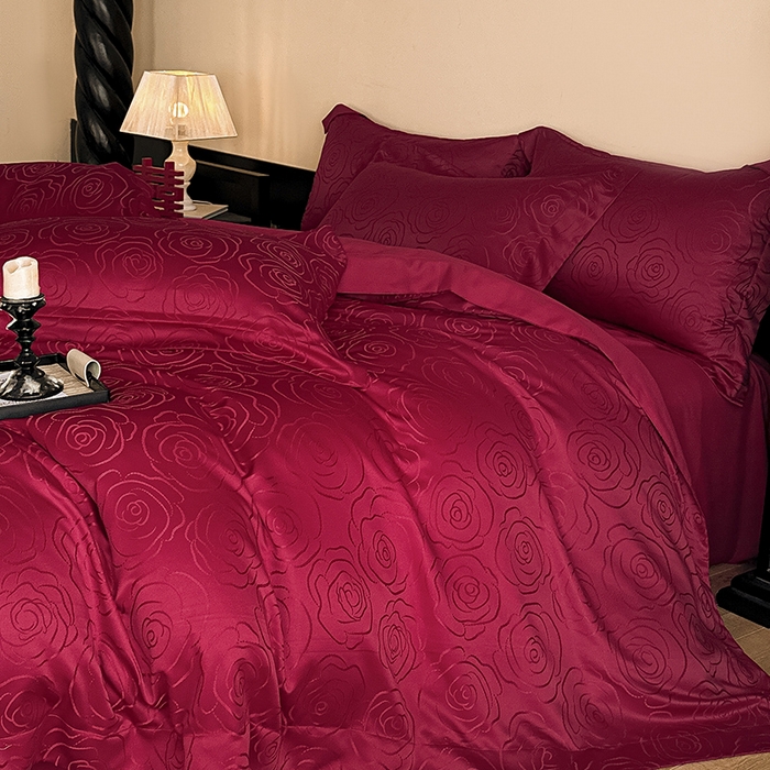 91家纺网 家纺一手货源 找家纺 置顶家纺 2025新款亲肤提花玫瑰婚庆四件套 玫瑰予你-大红