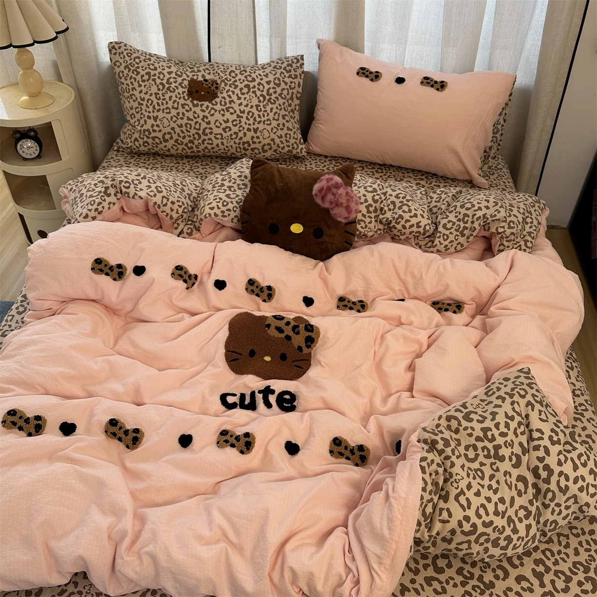 91家纺网 家纺一手货源 找家纺 （总）优色良品家纺 2025新款豹纹毛巾绣四件套