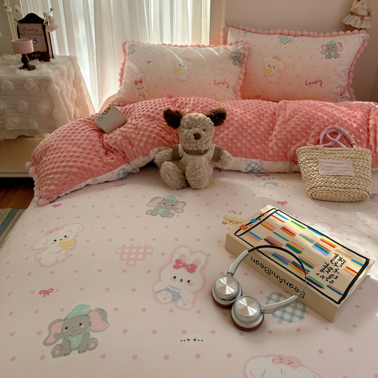 91家纺网 家纺一手货源 找家纺 Sweet dreams甜梦 2025新款双层纱豆豆绒棉加绒四件套 童趣王国