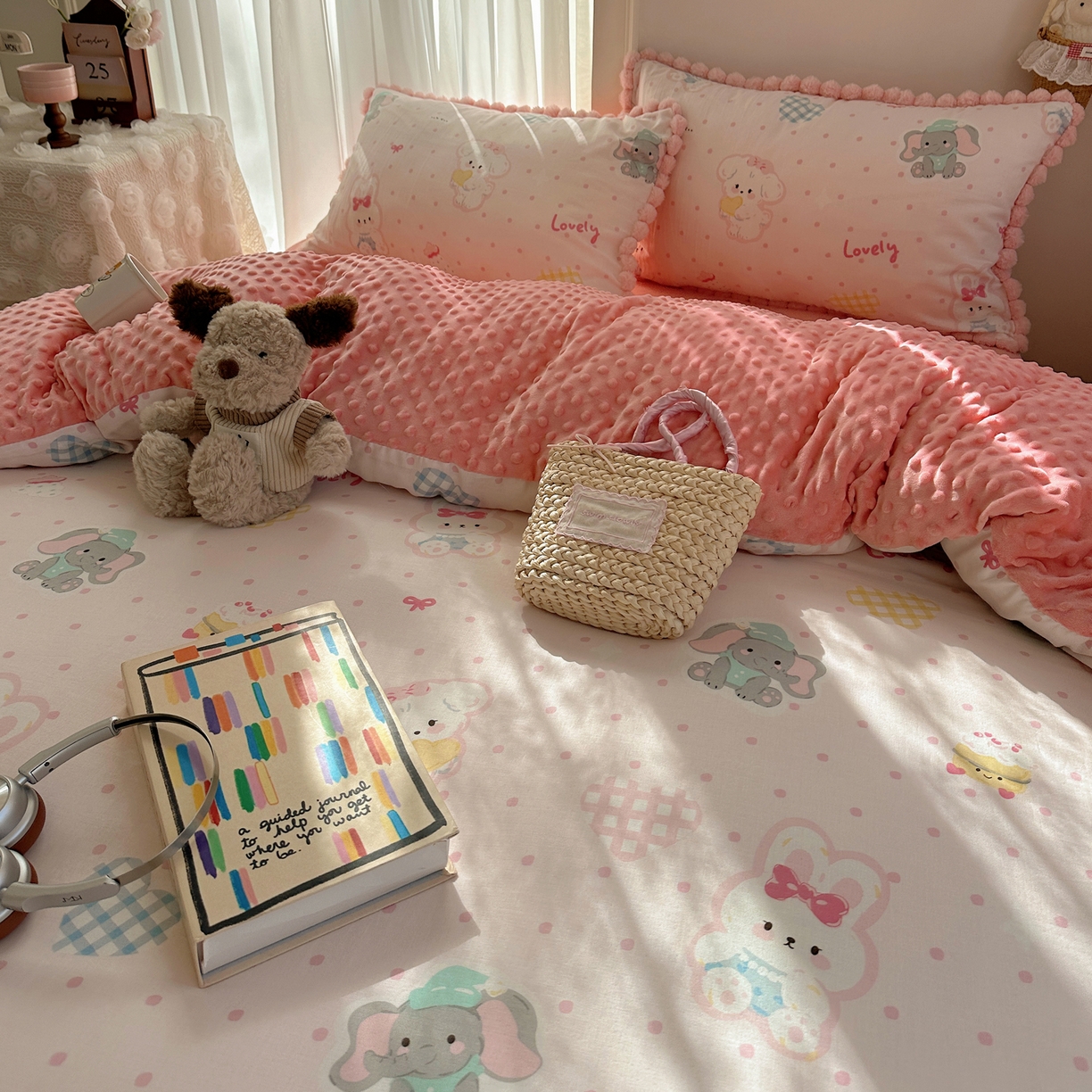 91家纺网 家纺一手货源 找家纺 Sweet dreams甜梦 2025新款双层纱豆豆绒棉加绒四件套 童趣王国