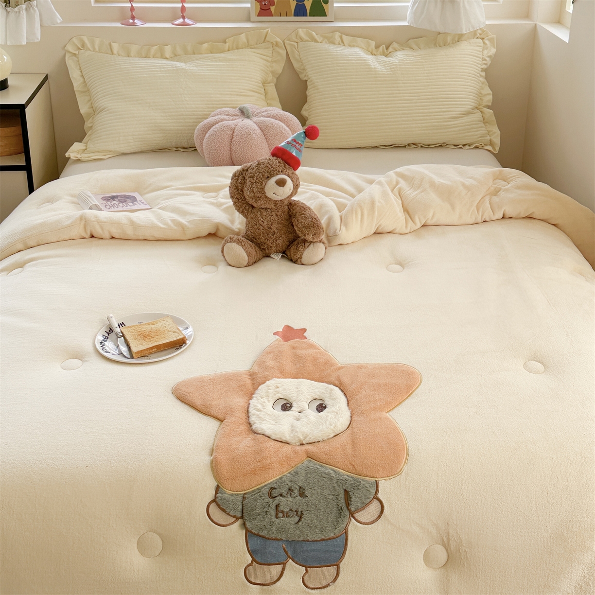 91家纺网 家纺一手货源 找家纺 暖生活 2025新款立体牛奶绒小毛球系列秋冬被被子被芯 星星宝贝