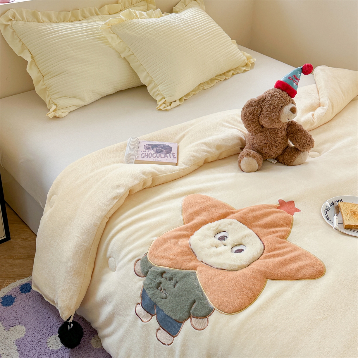 91家纺网 家纺一手货源 找家纺 暖生活 2025新款立体牛奶绒小毛球系列秋冬被被子被芯 星星宝贝