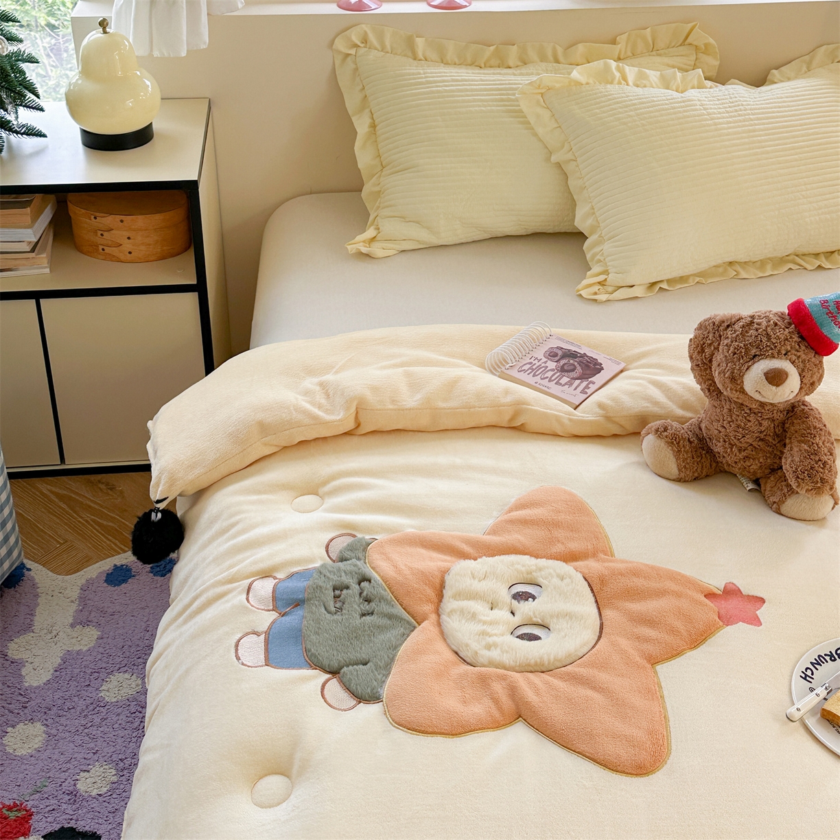 91家纺网 家纺一手货源 找家纺 暖生活 2025新款立体牛奶绒小毛球系列秋冬被被子被芯 星星宝贝