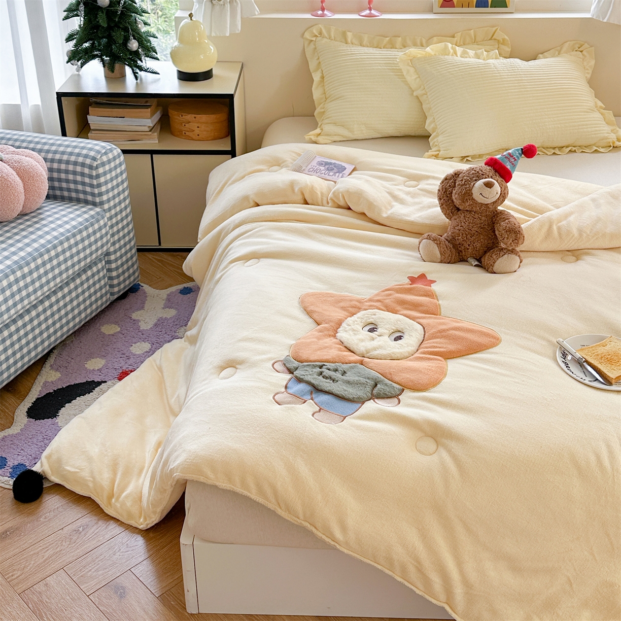 91家纺网 家纺一手货源 找家纺 暖生活 2025新款立体牛奶绒小毛球系列秋冬被被子被芯 星星宝贝