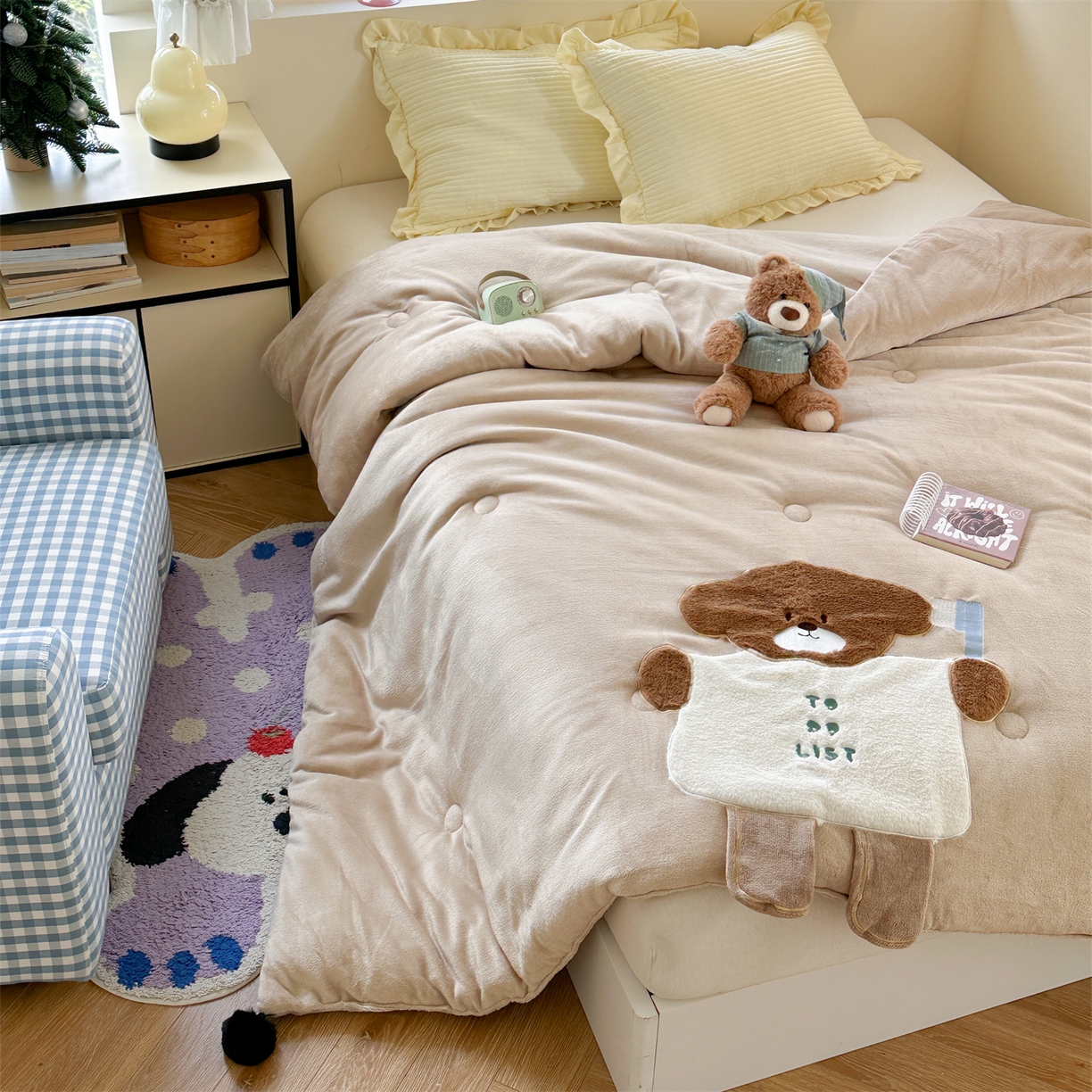 91家纺网 家纺一手货源 找家纺 暖生活 2025新款立体牛奶绒小毛球系列秋冬被被子被芯 牙刷小熊