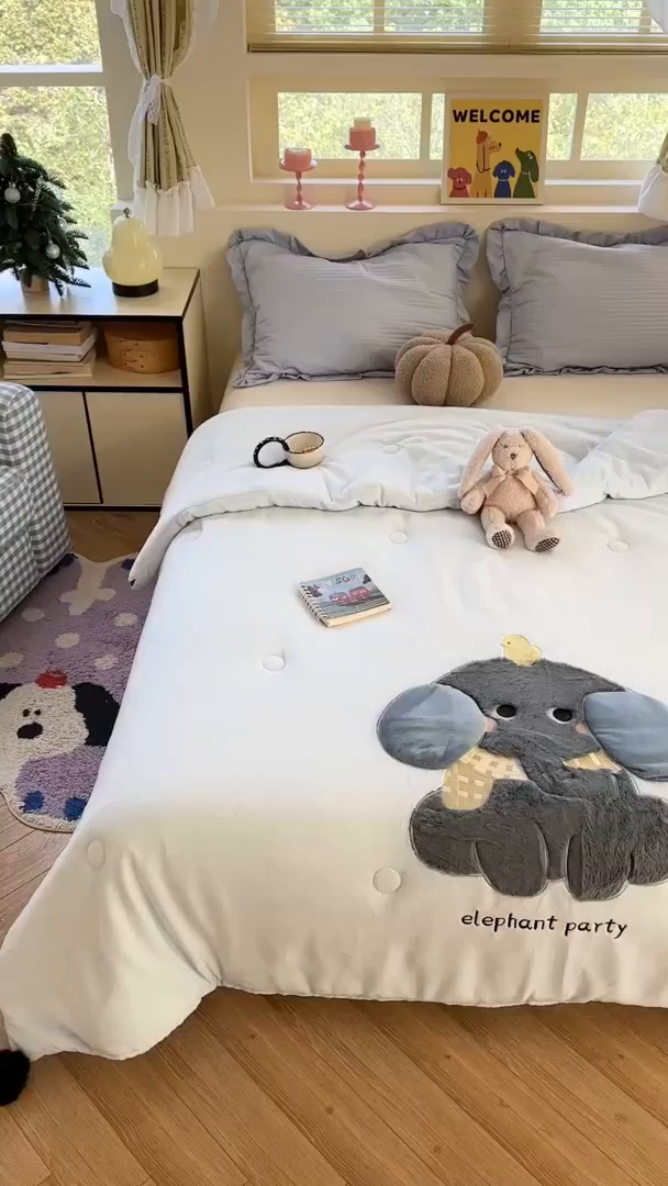 91家纺网 家纺一手货源 找家纺 暖生活 2025新款立体牛奶绒小毛球系列秋冬被被子被芯 小象和小鸡