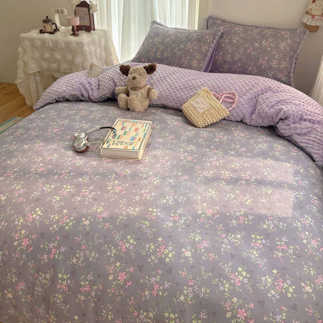 91家纺网 家纺一手货源 找家纺  Sweet dreams甜梦 2025新款A类双层纱豆豆绒棉加绒四件套 花梦时