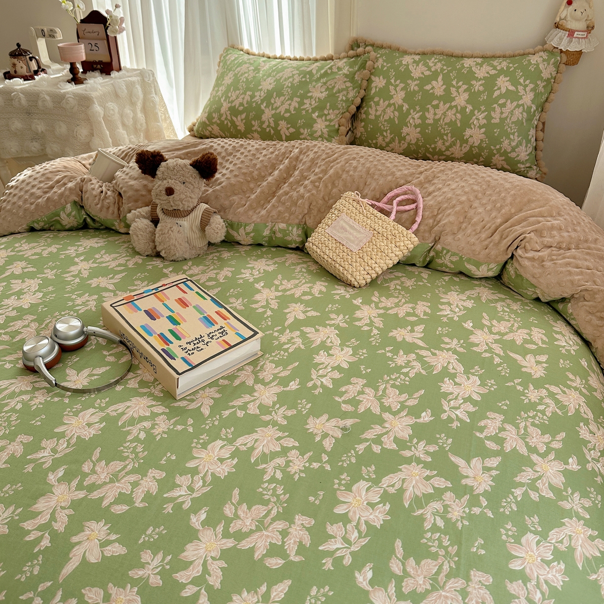 91家纺网 家纺一手货源 找家纺  Sweet dreams甜梦 2025新款A类双层纱豆豆绒棉加绒四件套 温婉话语