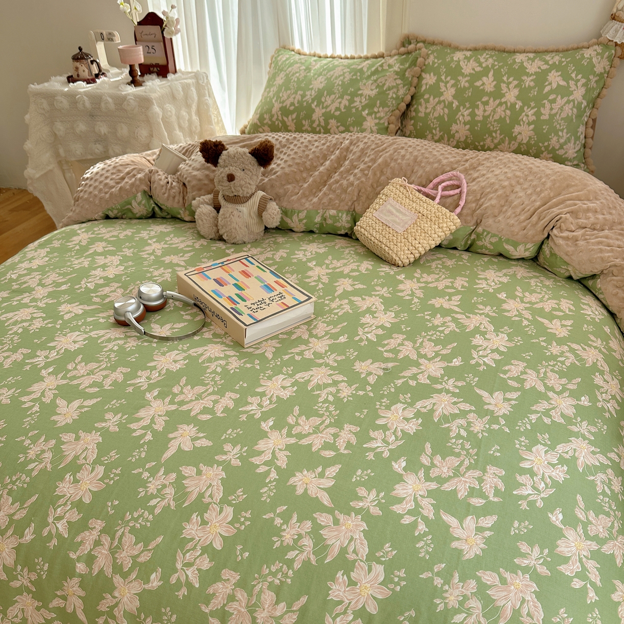 91家纺网 家纺一手货源 找家纺  Sweet dreams甜梦 2025新款A类双层纱豆豆绒棉加绒四件套 温婉话语