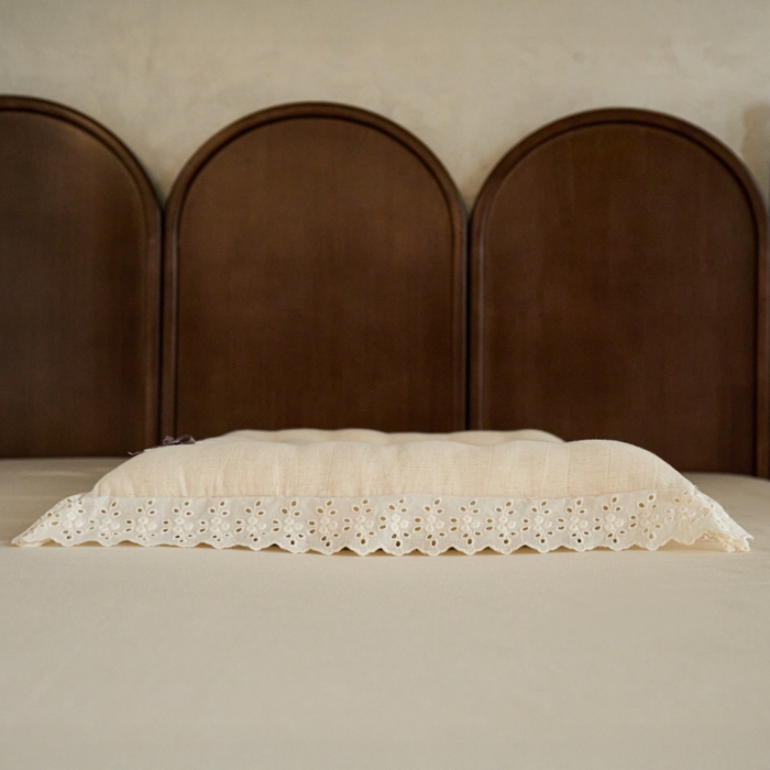 91家纺网 家纺一手货源 找家纺 （总）昕科 2025新款蕾丝花边棉麻定型低枕枕头枕芯