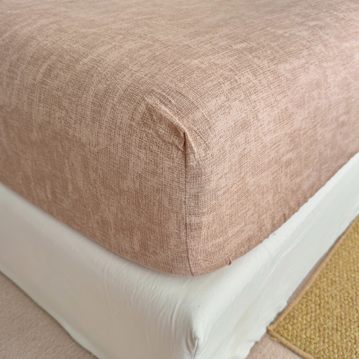 91家纺网 家纺一手货源 找家纺 灿哈家纺 2025新款纯色简约麻床笠单品床笠床笠单件单床笠 蜜粉