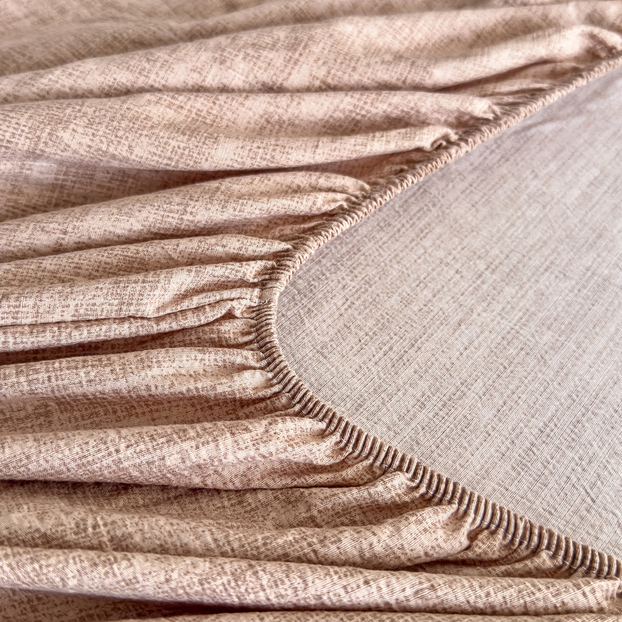 91家纺网 家纺一手货源 找家纺 灿哈家纺 2025新款纯色简约麻床笠单品床笠床笠单件单床笠 蜜粉