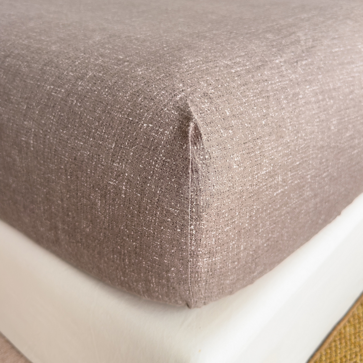 91家纺网 家纺一手货源 找家纺 灿哈家纺 2025新款纯色简约麻床笠单品床笠床笠单件单床笠 浅咖