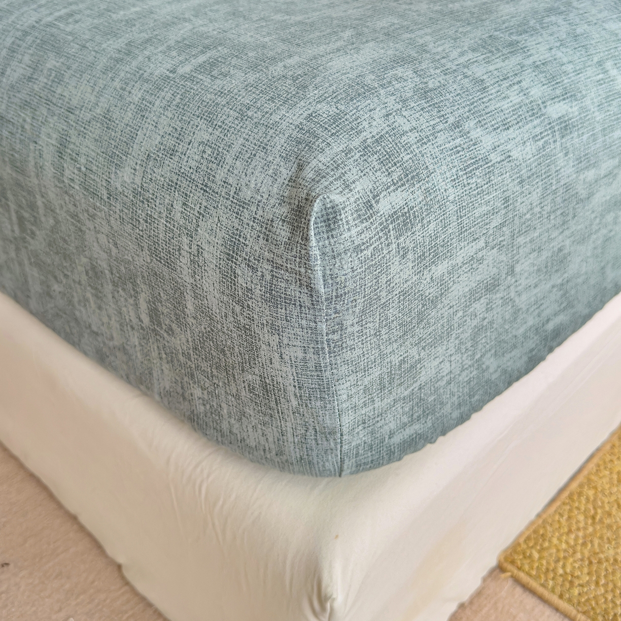 91家纺网 家纺一手货源 找家纺 灿哈家纺 2025新款纯色简约麻床笠单品床笠床笠单件单床笠 湖蓝