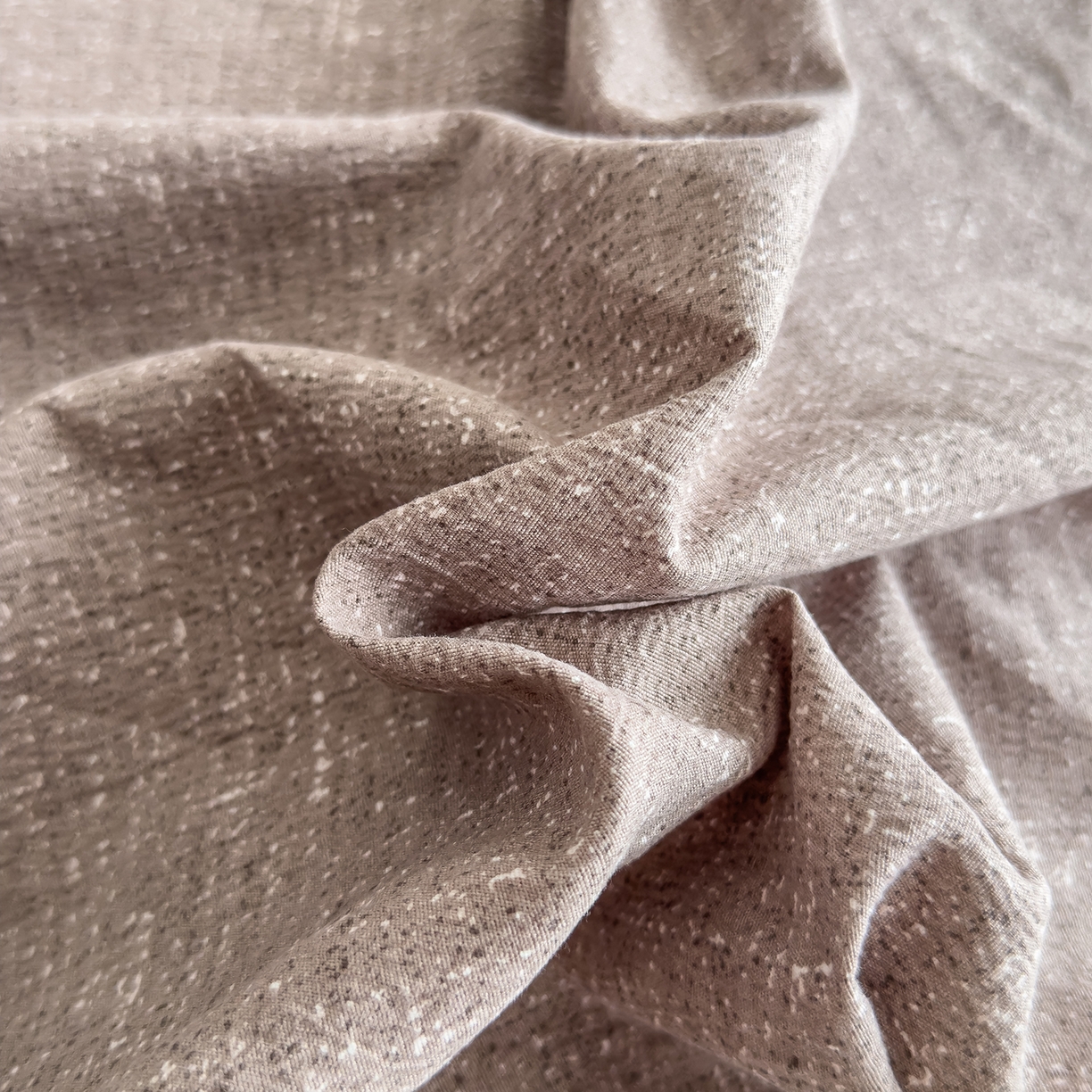 91家纺网 家纺一手货源 找家纺 灿哈家纺 2025新款纯色简约麻床笠单品床笠床笠单件单床笠 浅咖