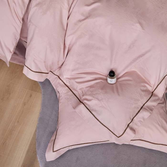 91家纺网 家纺一手货源 找家纺 （总）琉宿家纺 2026新款长绒棉纯棉知性简雅肌理浮雕提花长绒棉四件套