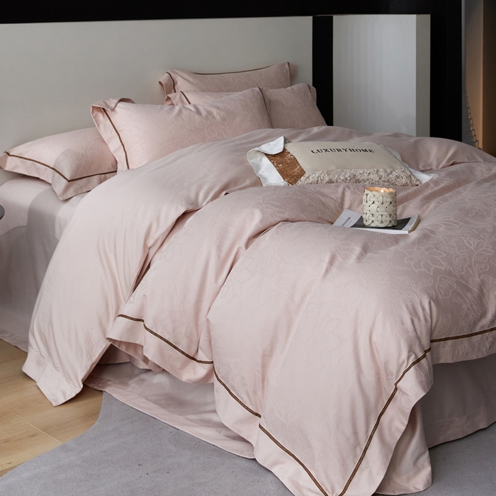 91家纺网 家纺一手货源 找家纺 琉宿家纺 2026新款长绒棉纯棉知性简雅肌理浮雕提花长绒棉四件套 奇妙之旅（玉）