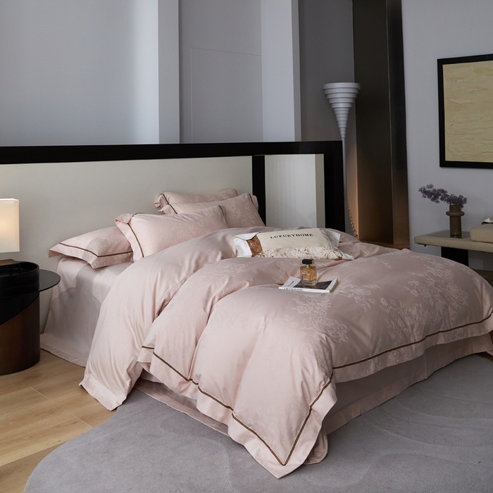 91家纺网 家纺一手货源 找家纺 琉宿家纺 2026新款长绒棉纯棉知性简雅肌理浮雕提花长绒棉四件套 宁静花开（玉）