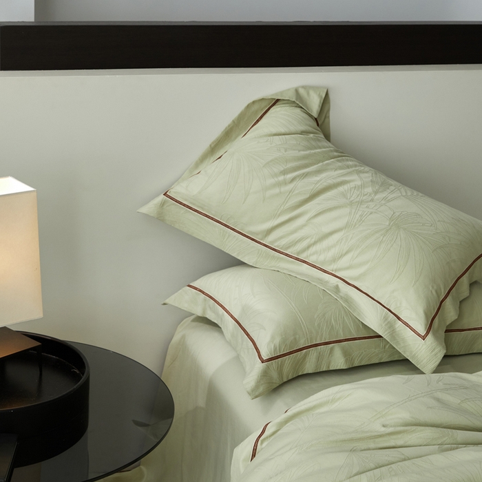 91家纺网 家纺一手货源 找家纺 琉宿家纺 2026新款长绒棉纯棉知性简雅肌理浮雕提花长绒棉四件套 绽放（绿）