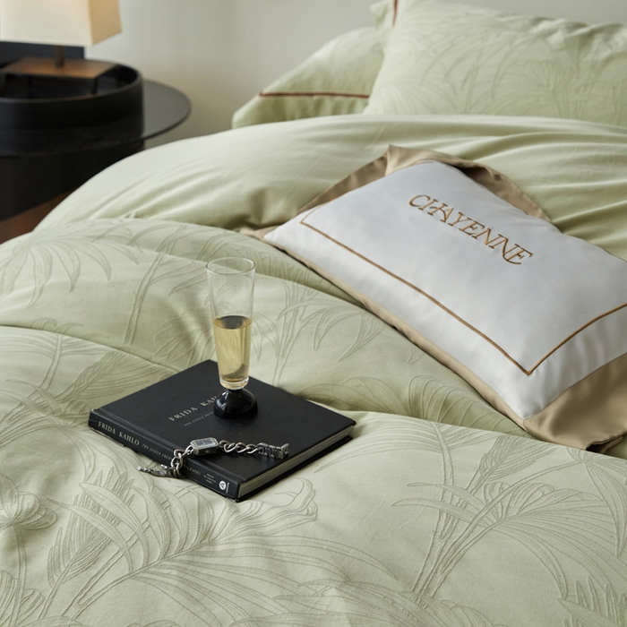 91家纺网 家纺一手货源 找家纺 琉宿家纺 2026新款长绒棉纯棉知性简雅肌理浮雕提花长绒棉四件套 绽放（绿）