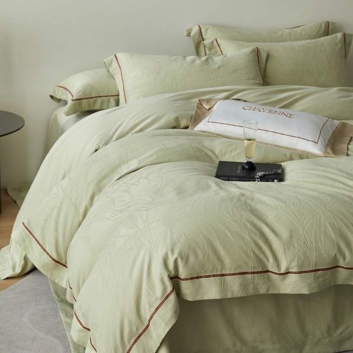 91家纺网 家纺一手货源 找家纺 琉宿家纺 2026新款长绒棉纯棉知性简雅肌理浮雕提花长绒棉四件套 绽放（绿）