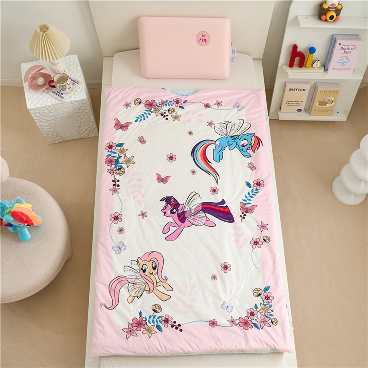 91家纺网 家纺一手货源 找家纺 百利卡通（原迪士尼家纺） 2025新款小马宝莉防踢被 花蝶秘境