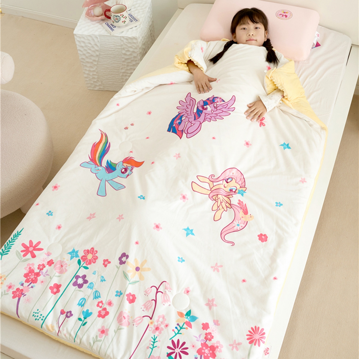 91家纺网 家纺一手货源 找家纺 百利卡通（原迪士尼家纺） 2025新款小马宝莉防踢被 花海奇趣