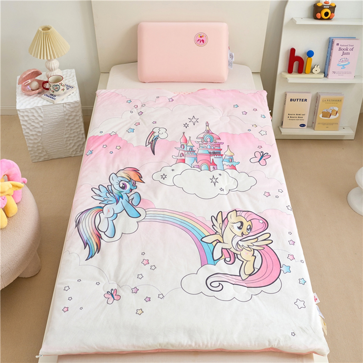 91家纺网 家纺一手货源 找家纺 百利卡通（原迪士尼家纺） 2025新款小马宝莉防踢被 云端城堡