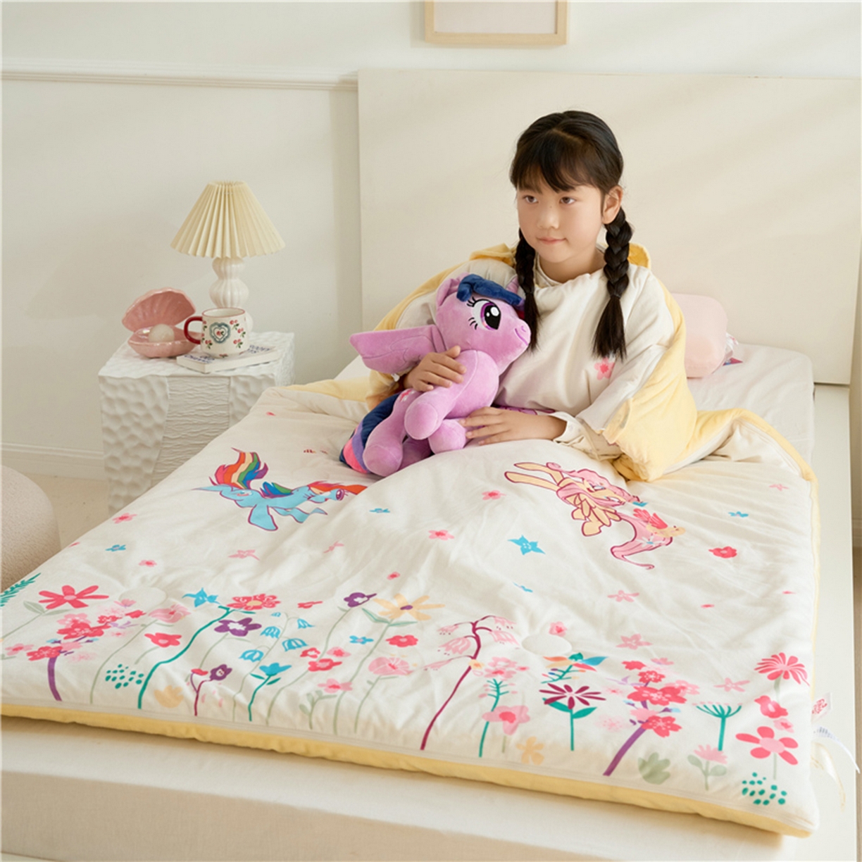 91家纺网 家纺一手货源 找家纺 百利卡通（原迪士尼家纺） 2025新款小马宝莉防踢被 花海奇趣